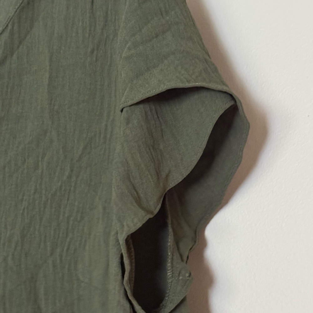Blooming Jelly Olive Green Flutter Sleeve Blouse Size XL NWT - Picture 5 of 7